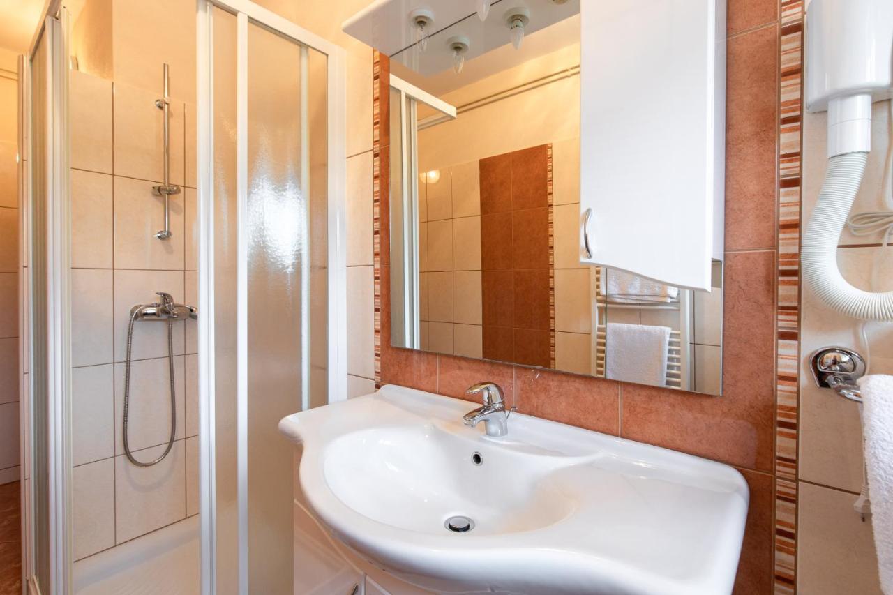 Justic Apartment Krk Town Bagian luar foto