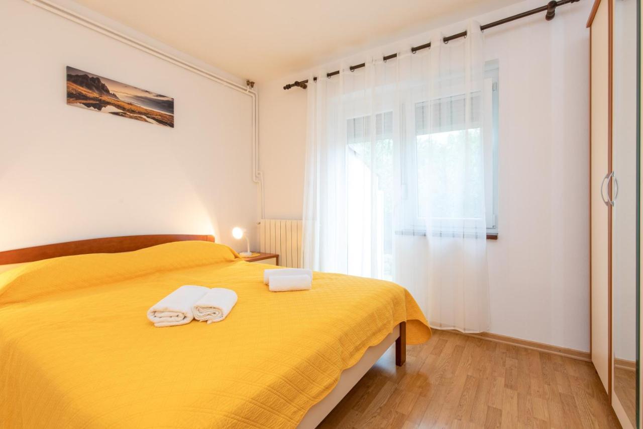Justic Apartment Krk Town Bagian luar foto
