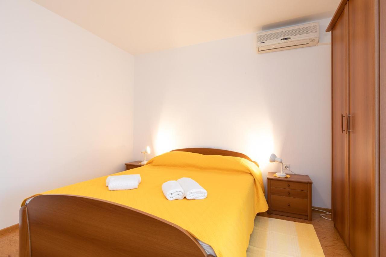 Justic Apartment Krk Town Bagian luar foto