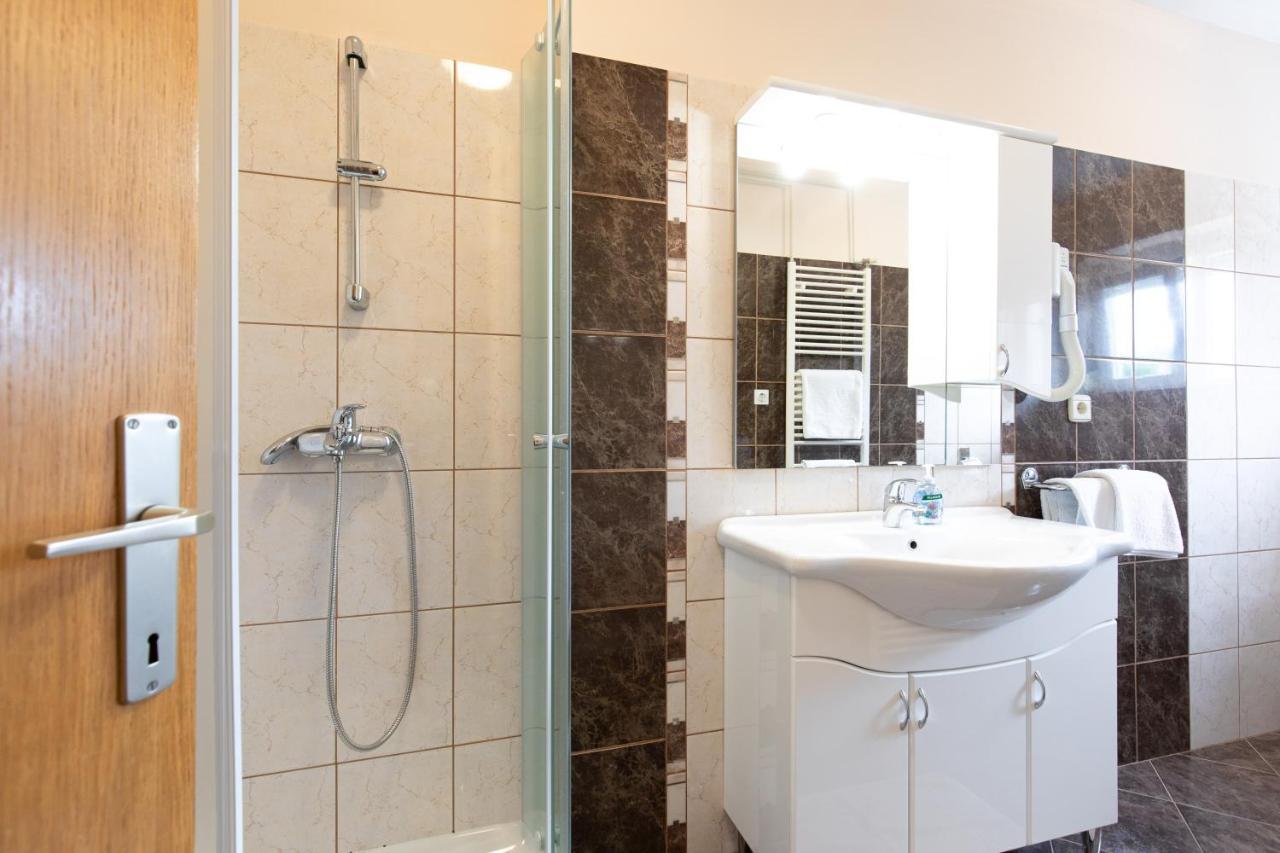 Justic Apartment Krk Town Bagian luar foto