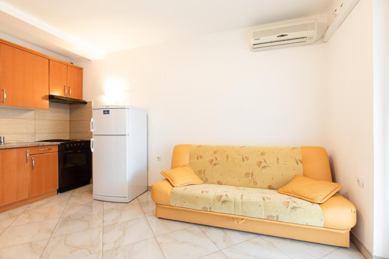 Justic Apartment Krk Town Bagian luar foto